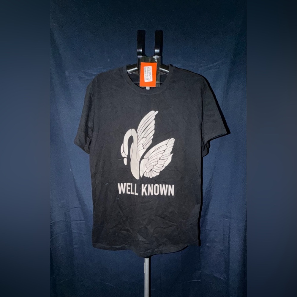 Well Known Swan Graphic Tee Black XXL NWT